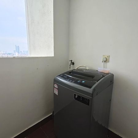 One Tebrau By Antlerzone Apartment Johor Bahru Bagian luar foto