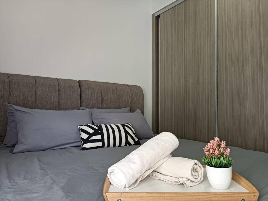 One Tebrau By Antlerzone Apartment Johor Bahru Bagian luar foto